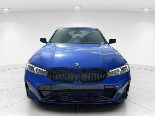 Portimao Blue Metallic 2026 BMW 330 xDrive