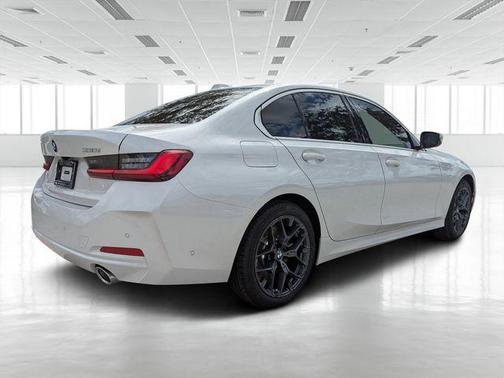 2025 BMW 330 i