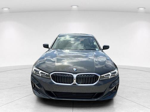 Dravit Grey Metallic 2026 BMW 330 330i