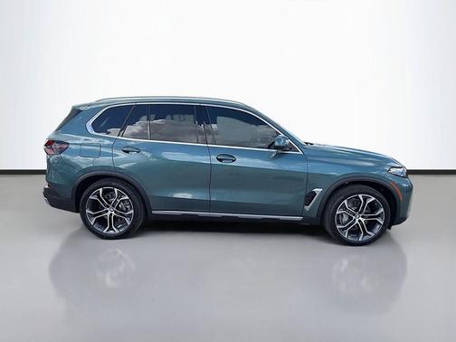 Blue Ridge Mountain Metallic 2026 BMW X5 PHEV xDrive50e