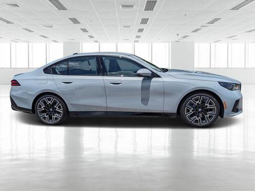 2026 BMW 530 i