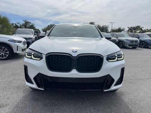 2022 BMW X4 xDrive30i