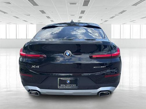 2025 BMW X4 xDrive30i