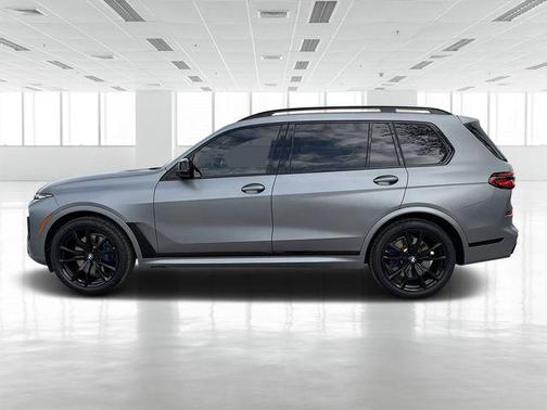 2024 BMW X7 M60i