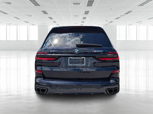 2026 BMW X7 M60i