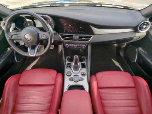 2022 Alfa Romeo Giulia Ti