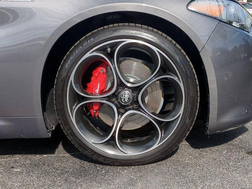 2022 Alfa Romeo Giulia Ti