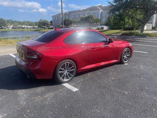 2025 BMW 230 230i