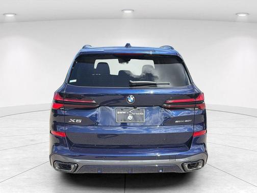 Tanzanite Blue II Metallic 2026 BMW X5 sDrive40i