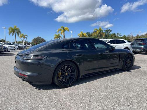 2023 Porsche Panamera Turbo S