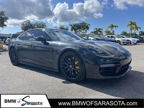 2023 Porsche Panamera Turbo S