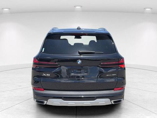 Black Sapphire Metallic 2026 BMW X5 xDrive40i