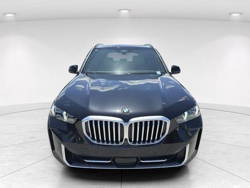 Black Sapphire Metallic 2026 BMW X5 xDrive40i