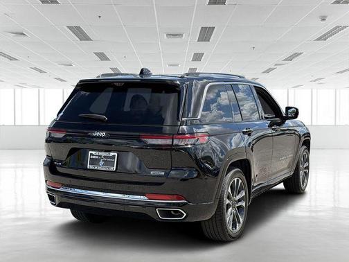 2023 Jeep Grand Cherokee Overland