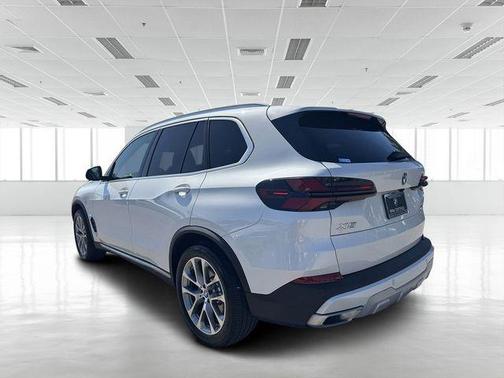 2025 BMW X5 sDrive40i