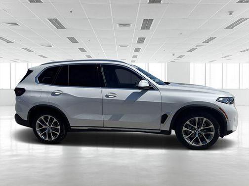 2025 BMW X5 sDrive40i