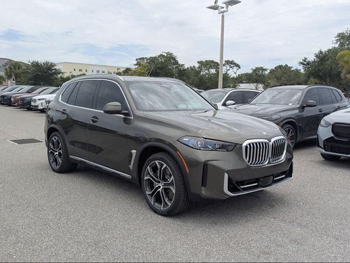 Manhattan Green Metallic 2026 BMW X5 PHEV xDrive50e