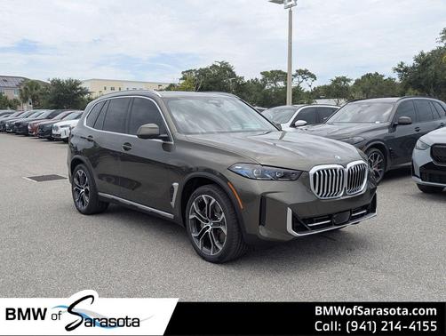 Manhattan Green Metallic 2026 BMW X5 PHEV xDrive50e