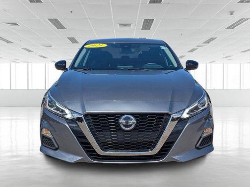 2021 Nissan Altima SR FWD