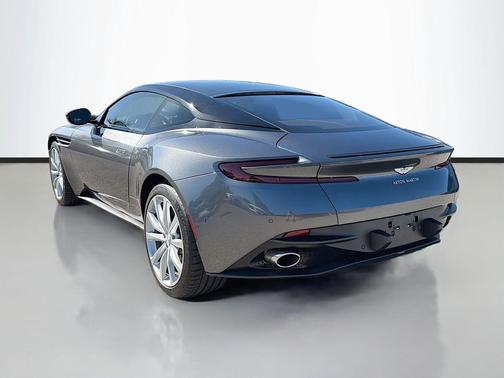 2018 Aston Martin DB11 Base