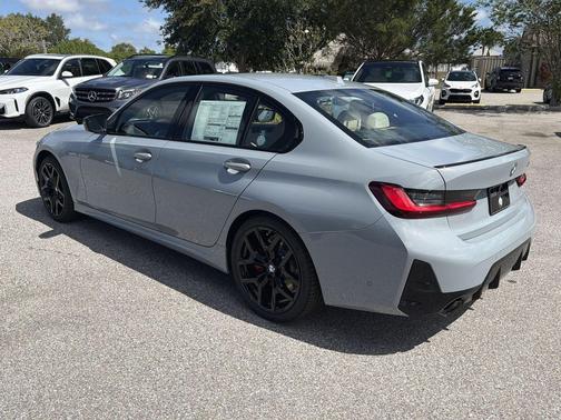 Brooklyn Grey Metallic 2026 BMW 330 330i