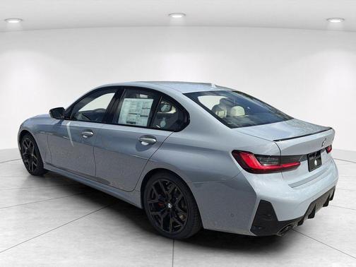 Brooklyn Grey Metallic 2026 BMW 330 330i