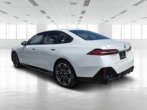 2025 BMW 530 i