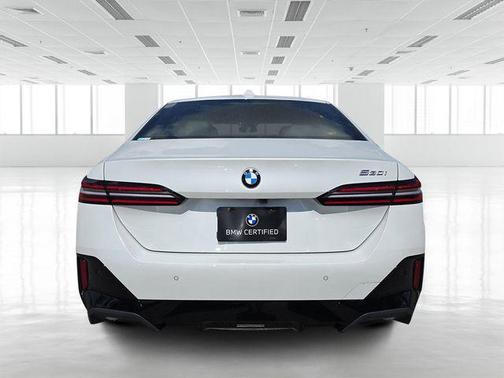 2025 BMW 530 i