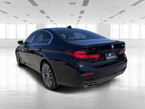 2022 BMW 530 i