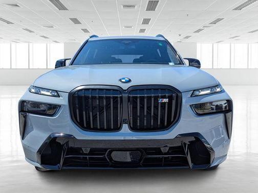 2026 BMW X7 M60i
