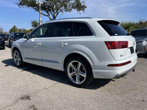 2019 Audi Q7 55 Prestige
