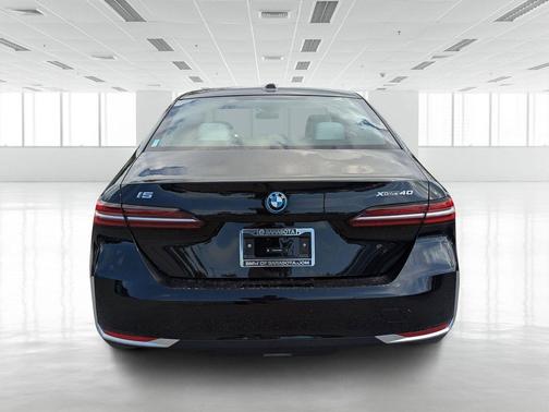 2026 BMW i5 xDrive40