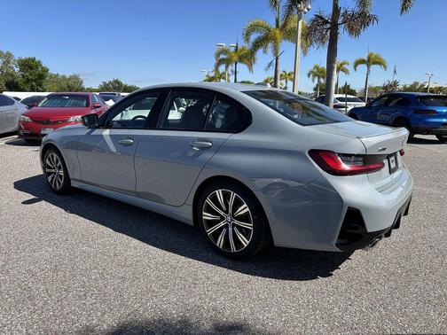 Brooklyn Grey Metallic 2025 BMW 330 xDrive