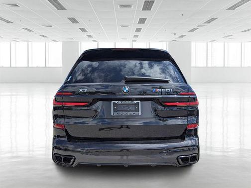2026 BMW X7 M60i