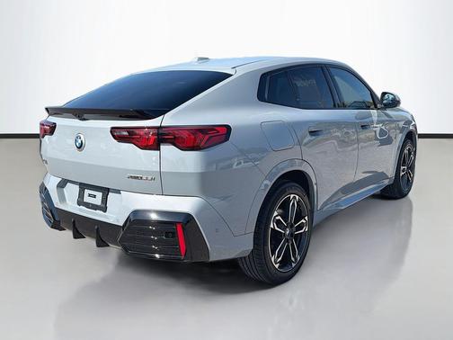 2025 BMW X2 xDrive28i