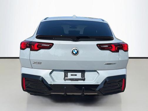 2025 BMW X2 xDrive28i