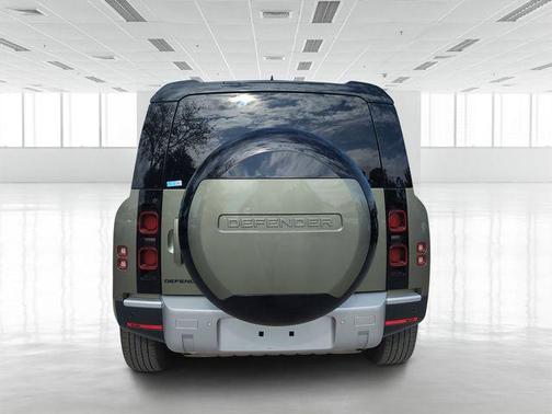 2024 Land Rover Defender 110 P300