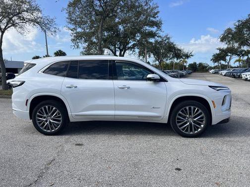 2025 Buick Enclave Avenir FWD