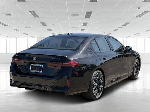 2025 BMW i5 eDrive40