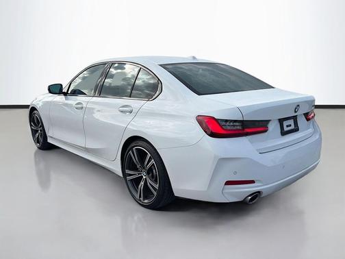 2023 BMW 330 330i