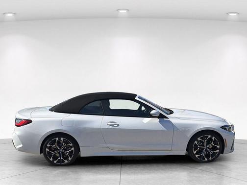 Mineral White Metallic 2026 BMW 430 i xDrive