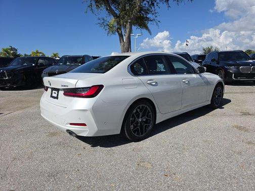 2025 BMW 330 i