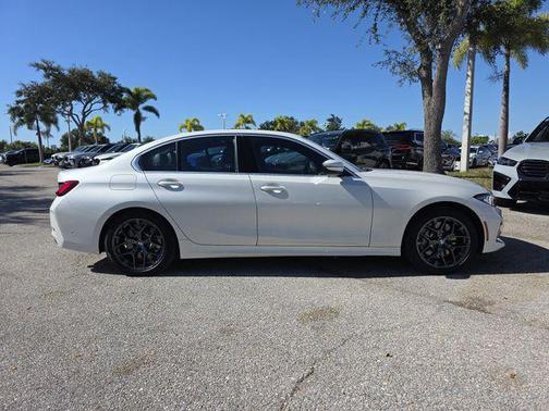 2025 BMW 330 i