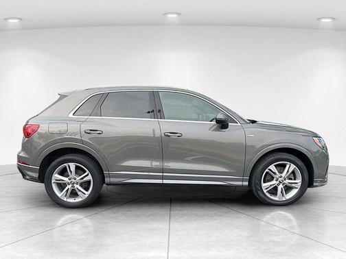 2020 Audi Q3 45 S line Premium