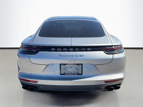 2018 Porsche Panamera Turbo Executive