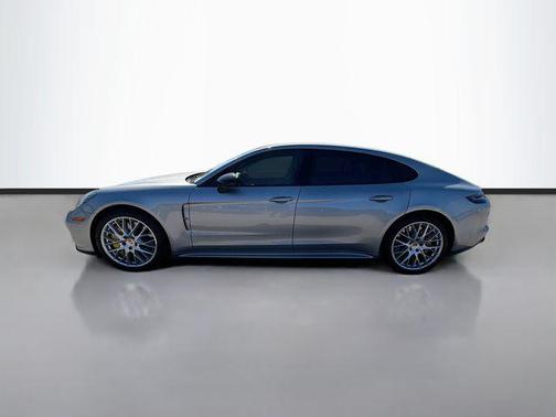 2018 Porsche Panamera Turbo Executive