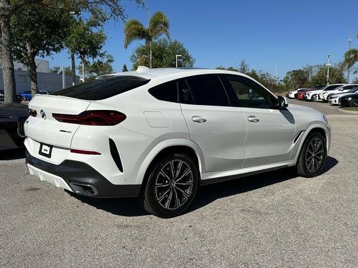 2021 BMW X6 sDrive40i