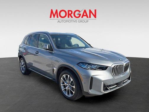 Skyscraper Grey Metallic 2025 BMW X5 xDrive40i