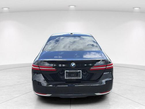 Black Sapphire Metallic 2024 BMW 530 530i