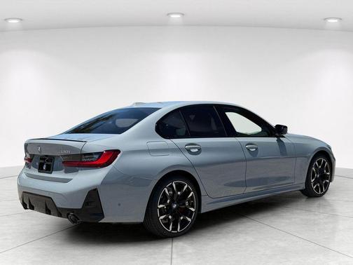 Brooklyn Grey Metallic 2026 BMW 330 330i